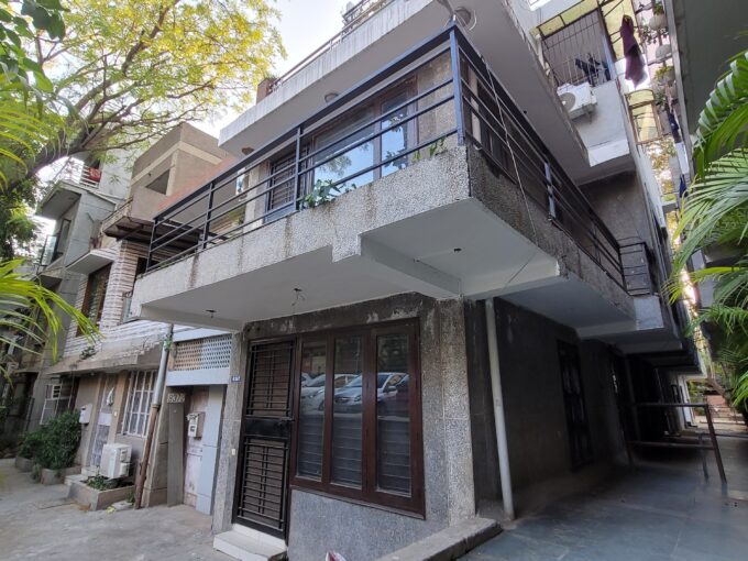 4BHK Corner Duplex Flat for Sale in Sector C, Pocket 9